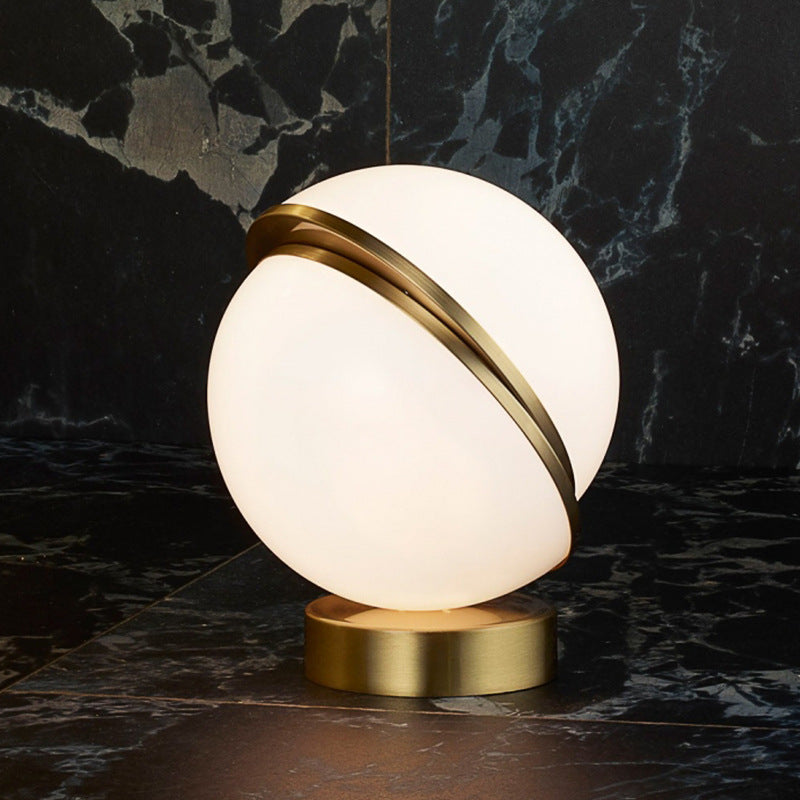Le Globe - Table Lamp - Lumière Paris